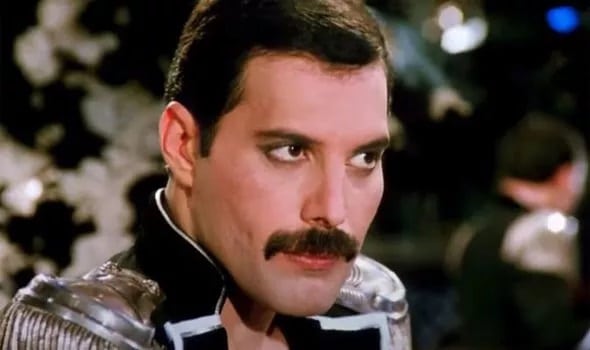 Freddie Mercury moustache mexicaine